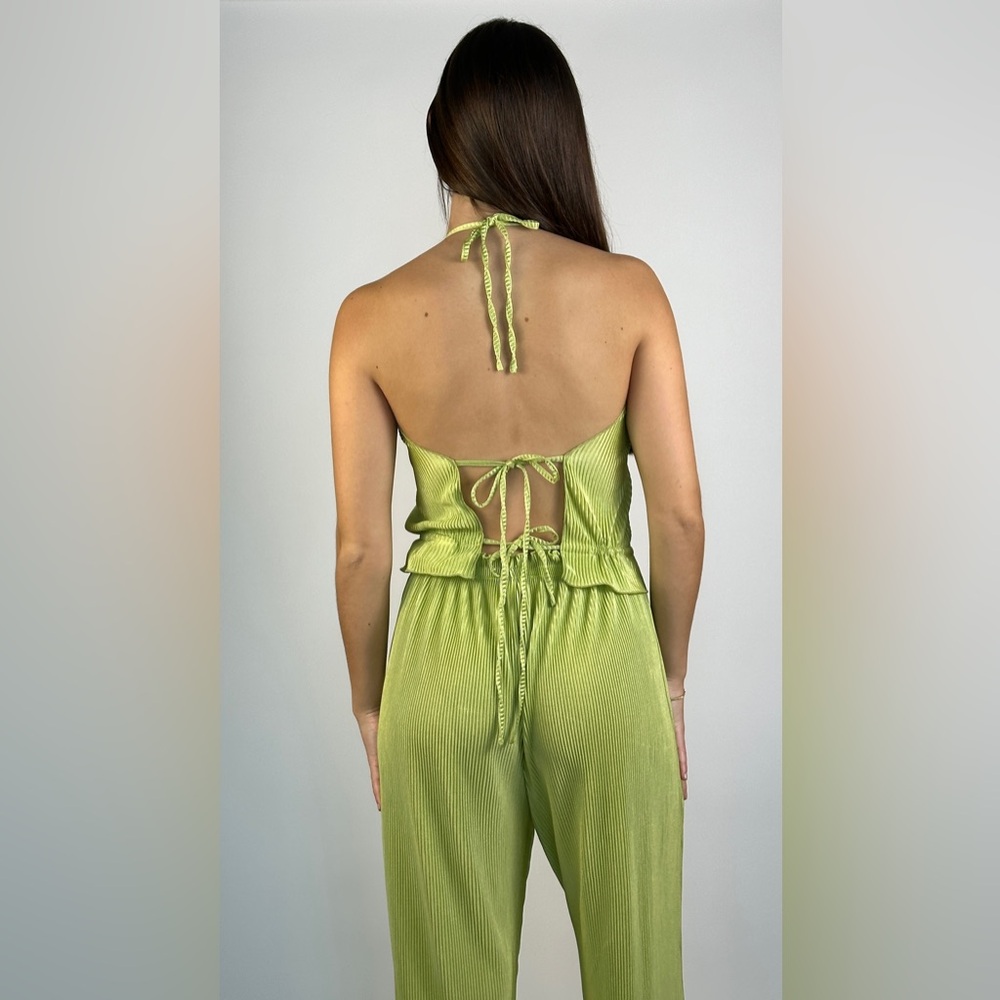 Pleated Open Back Set - Picture 7 of 13